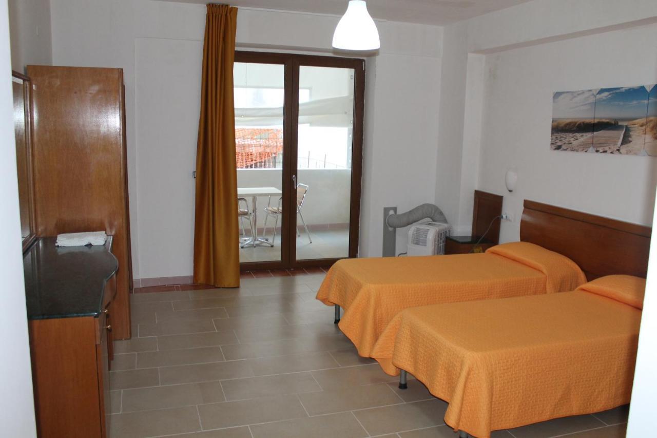 B&B Palazzo Manfredi Vieste, Fronte Mare Con Parcheggio Экстерьер фото