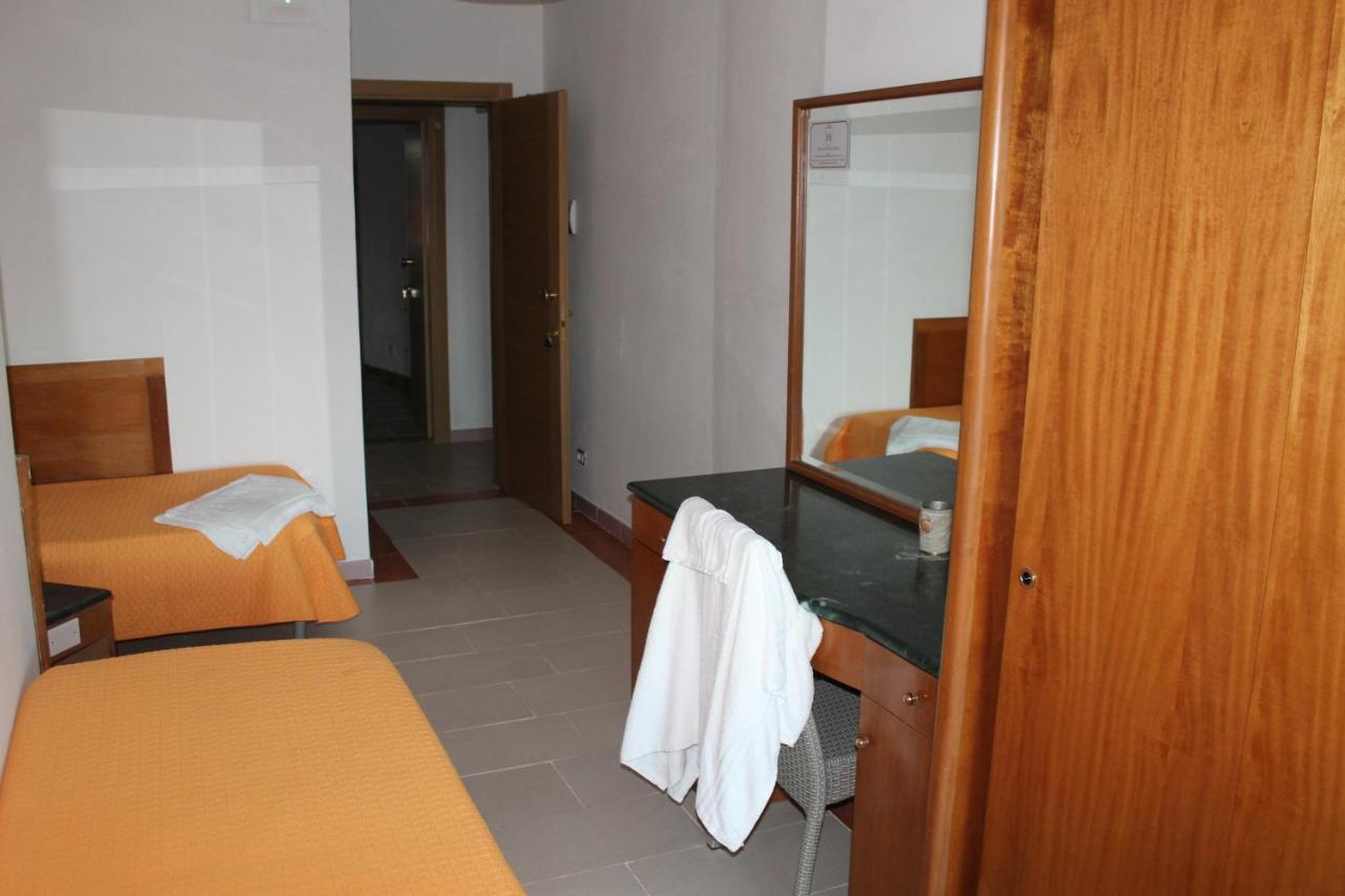 B&B Palazzo Manfredi Vieste, Fronte Mare Con Parcheggio Экстерьер фото