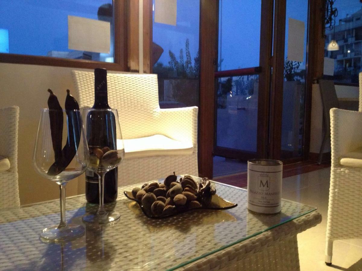 B&B Palazzo Manfredi Vieste, Fronte Mare Con Parcheggio Экстерьер фото