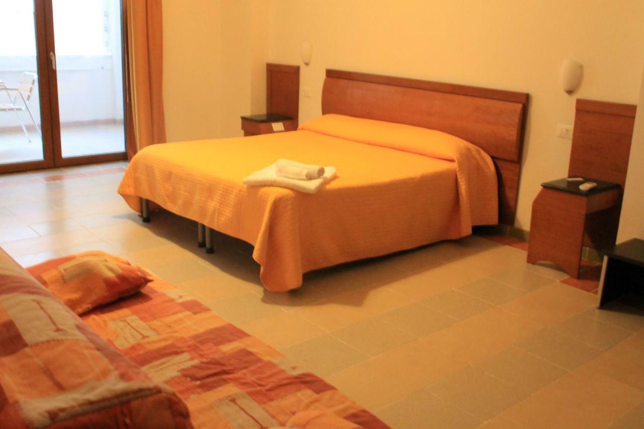 B&B Palazzo Manfredi Vieste, Fronte Mare Con Parcheggio Экстерьер фото