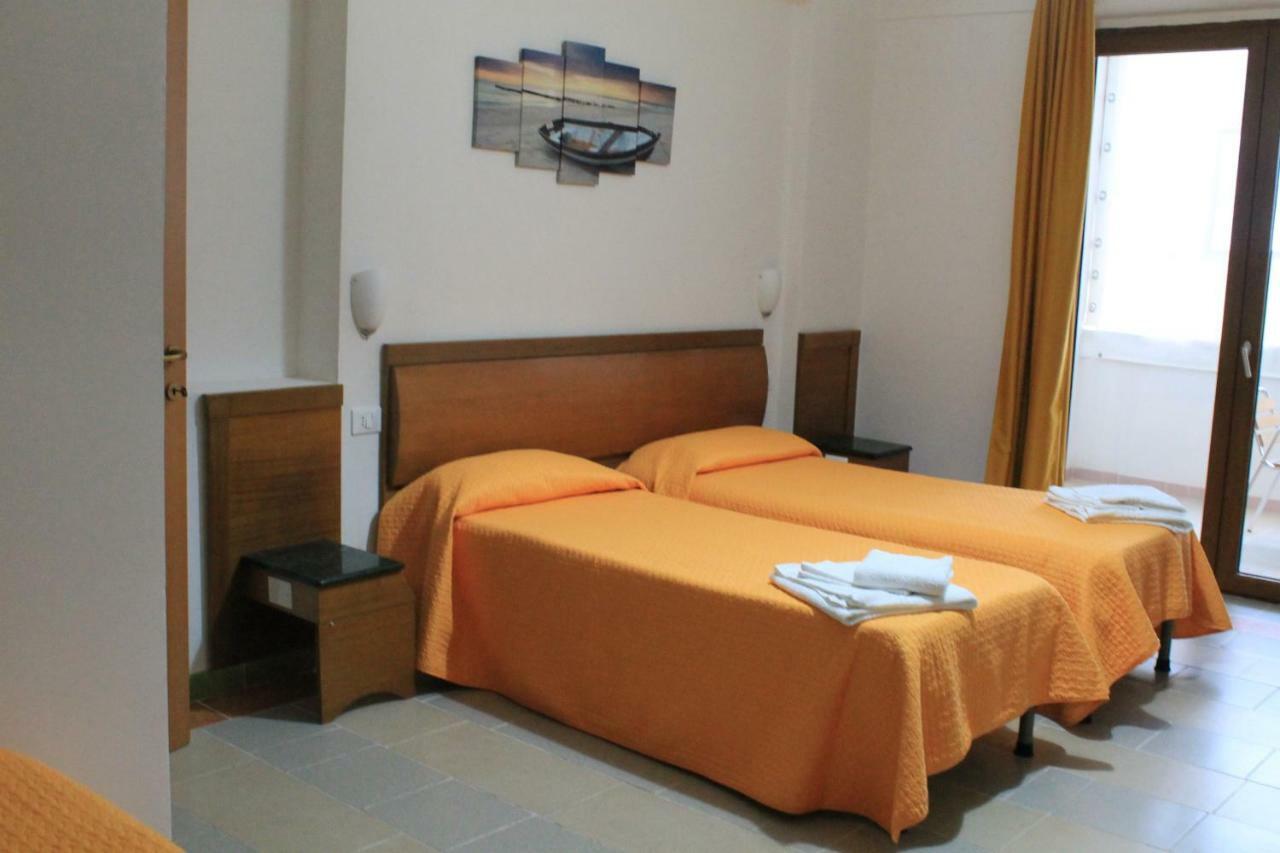 B&B Palazzo Manfredi Vieste, Fronte Mare Con Parcheggio Экстерьер фото