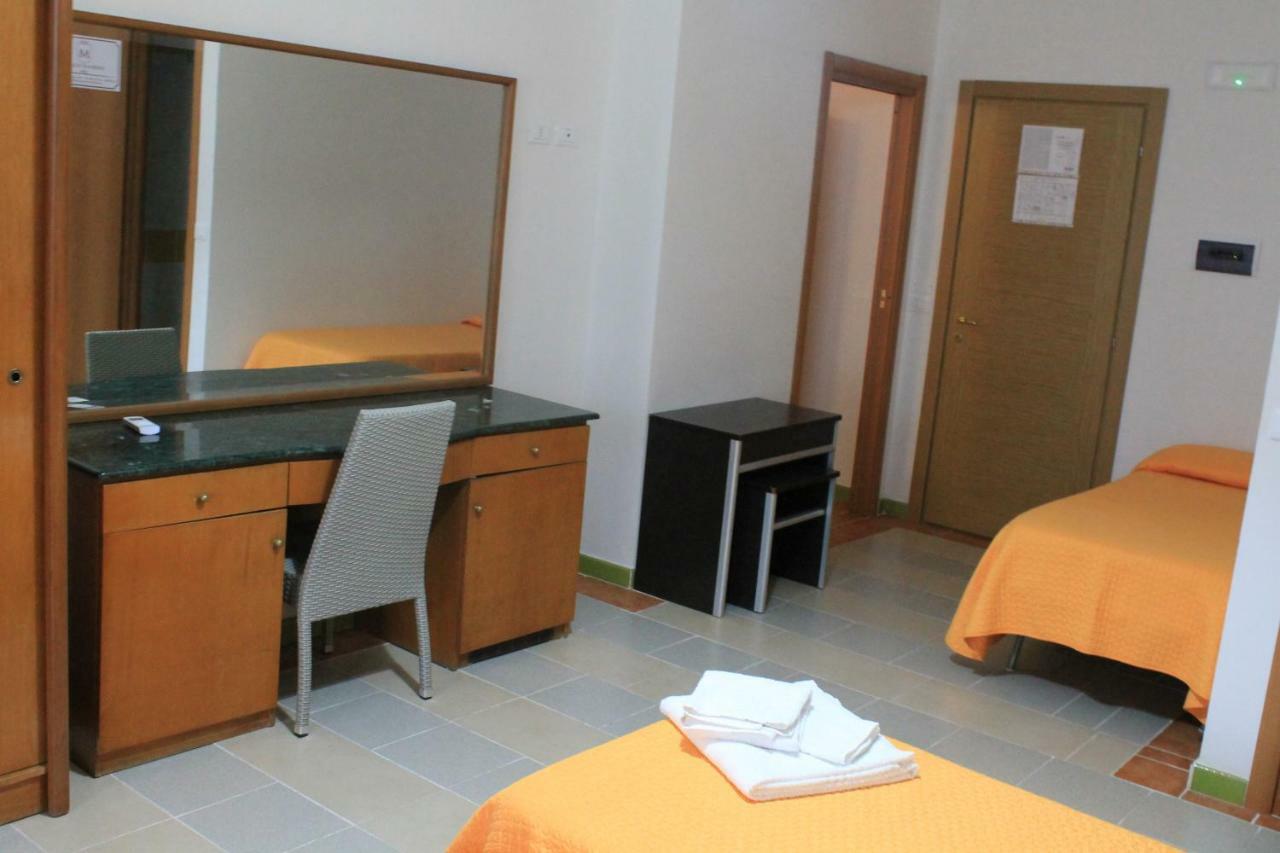 B&B Palazzo Manfredi Vieste, Fronte Mare Con Parcheggio Экстерьер фото
