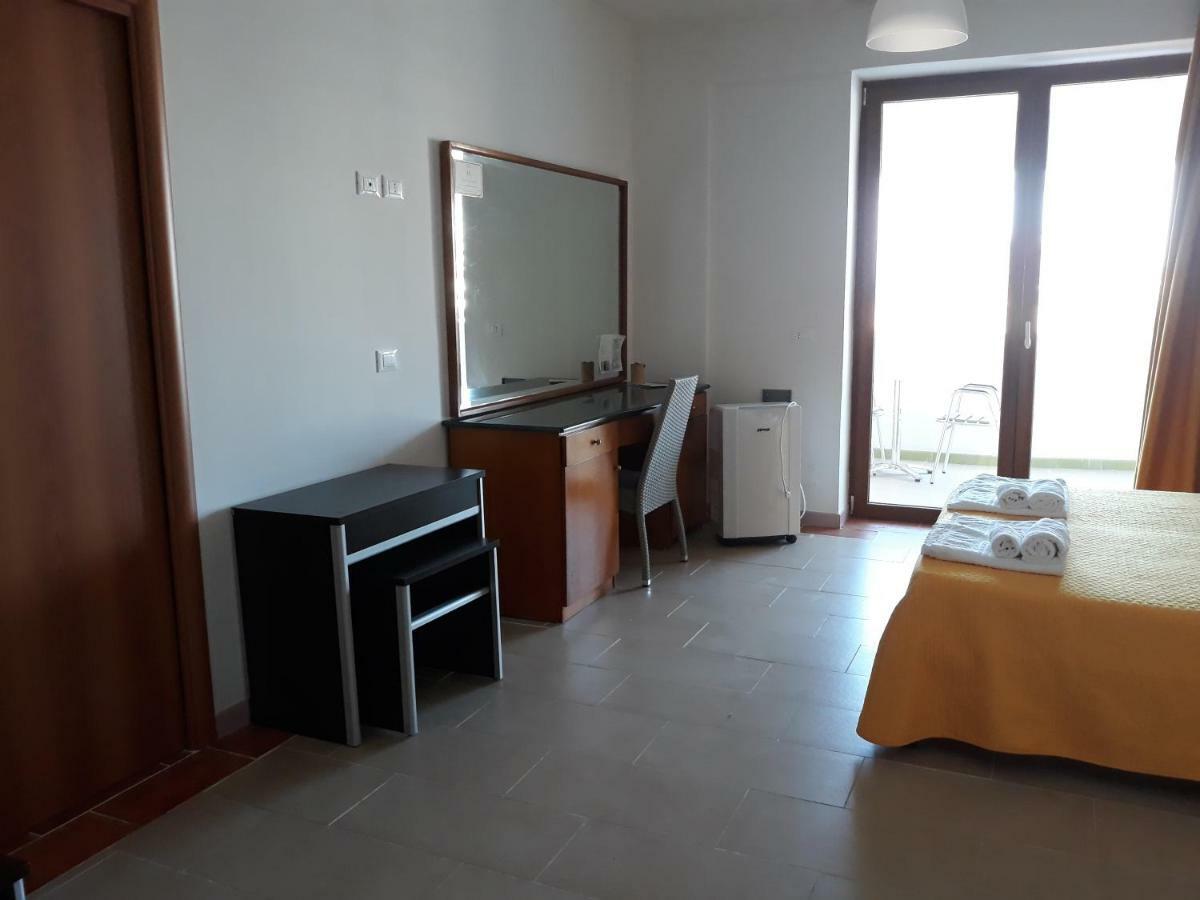 B&B Palazzo Manfredi Vieste, Fronte Mare Con Parcheggio Экстерьер фото